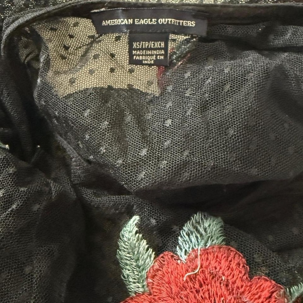 American Eagle - Women's Sheer Mesh Floral Embroidered Top - Black - Size XS - Picture 4 of 4